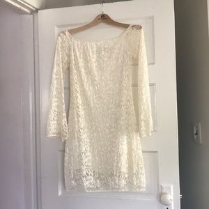 Long Sleeve/Mini Lace Dress cream!